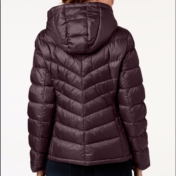 ⭐️HP⭐️ New MK Packable Jacket - Picture 2 of 2